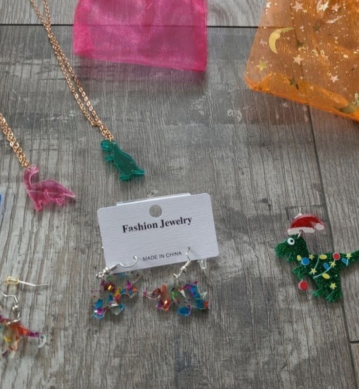 Bijoux dinosaures - photo numéro 4