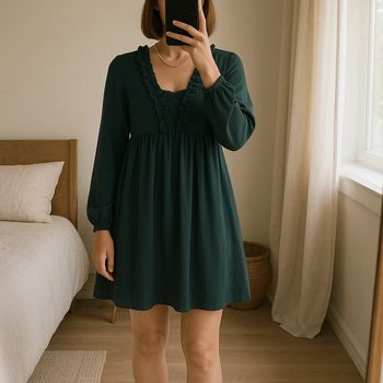 Magnifique robe courte manches longues verte taille 34 - Naf Naf