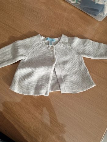 Gilet gris clair obaibi 6 mois