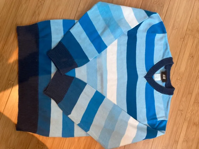 8 ans - pull fin chic col V