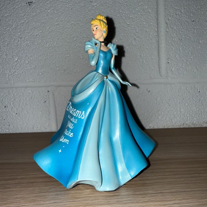 Figurine Cendrillon Princesse Expression - Disney Showcase