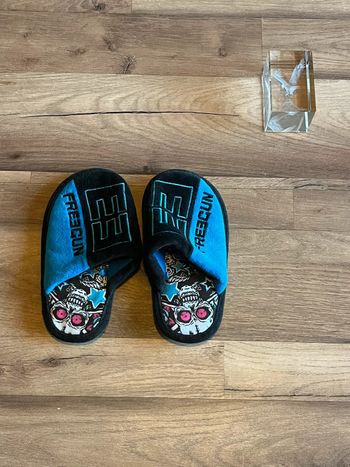 Je vend des pantalons garçons enfants neuf pas utilisé