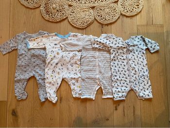 Lot de 4 pyjamas d’été en coton 3 mois