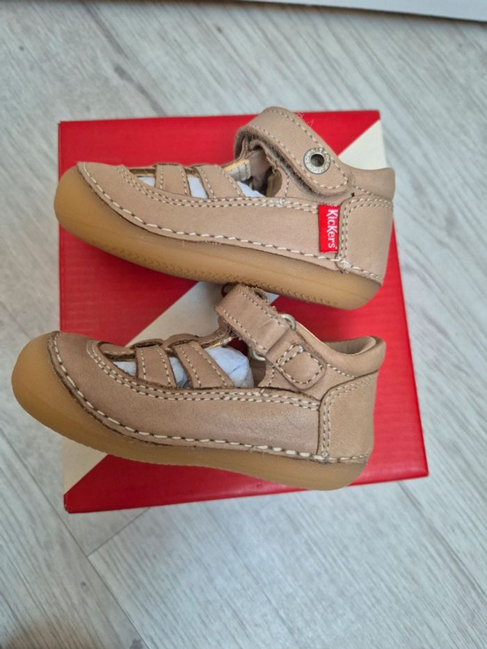 Chaussure premier pas kickers beige en cuir souple - photo numéro 3