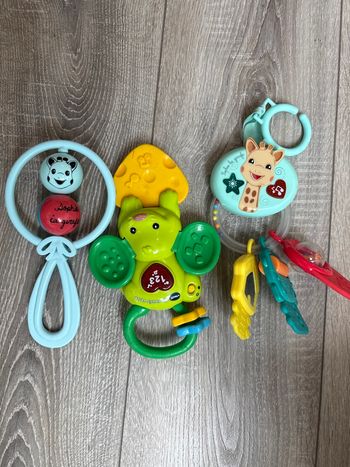 Lot de 3 hochets bébé 