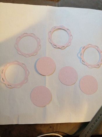 Scrapbooking découpe rose clair (K68)