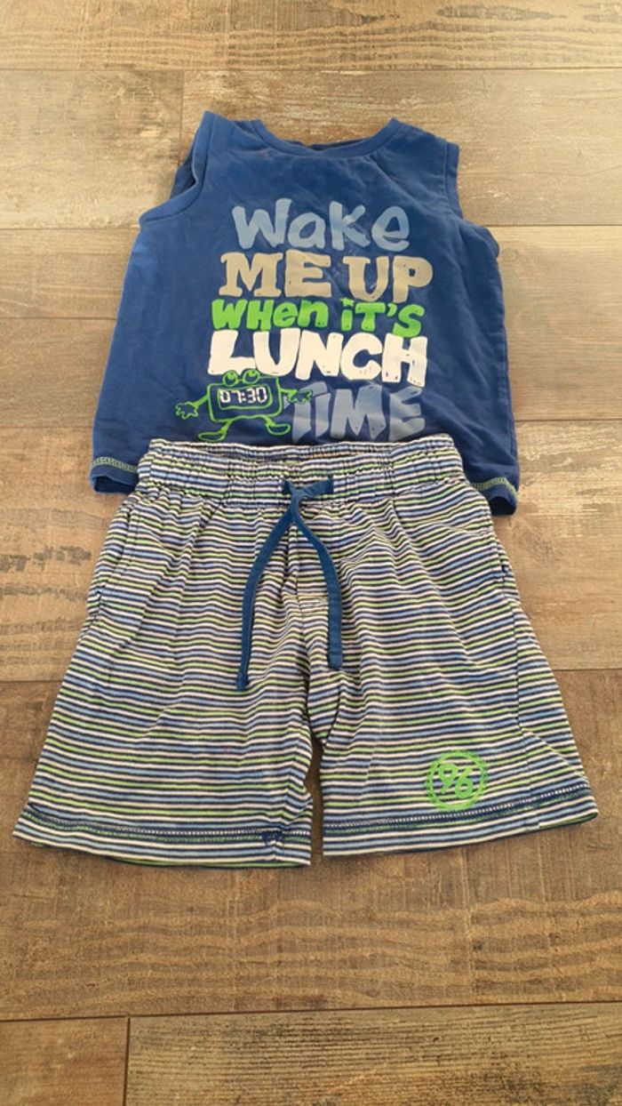 Pyjamas orchestra 3 ans en très bon état