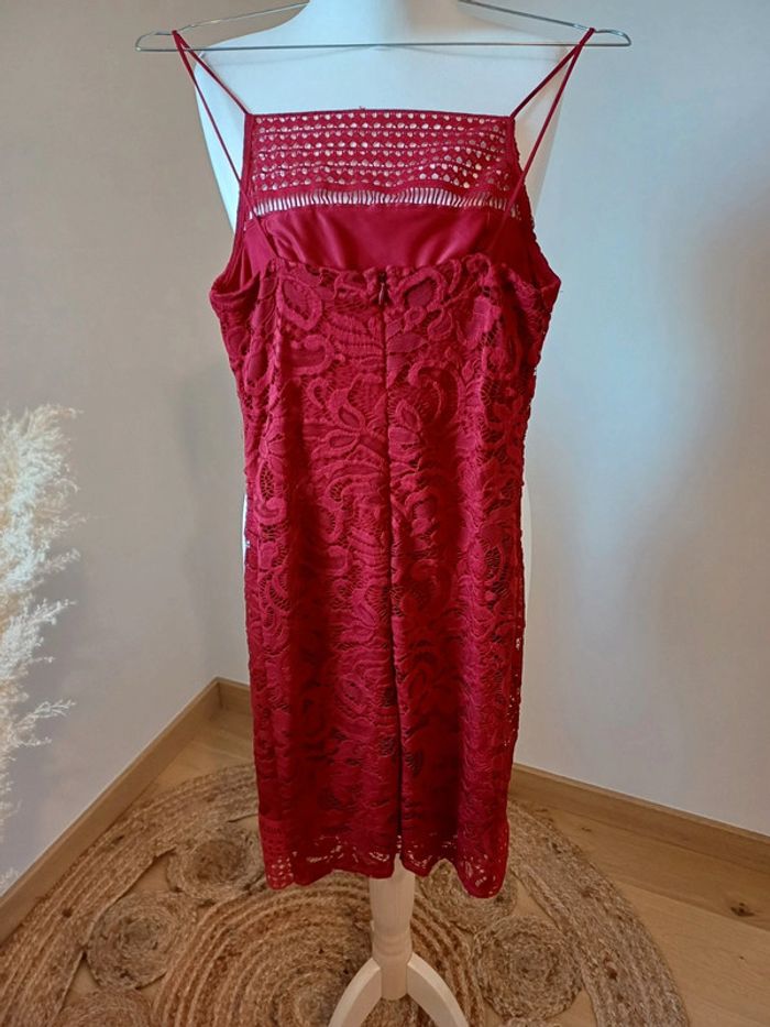 Robe Bordeaux chic en dentelle neuve Topshop taille XXS 32 - photo numéro 7