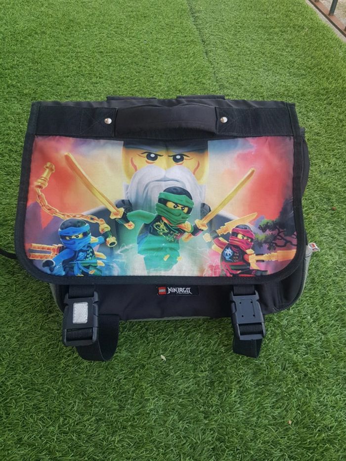 Cartable ninjago lego