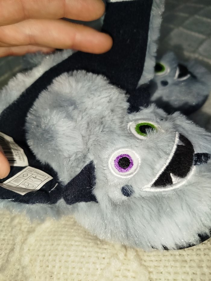 Pantoufle garçon pointure 28 - photo numéro 5