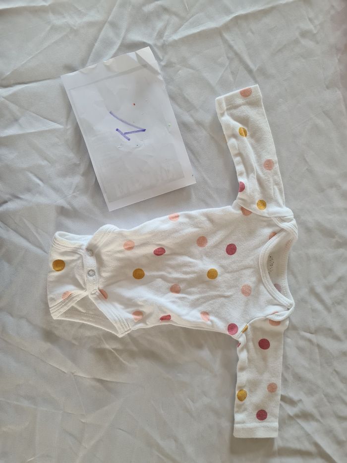 8 Bodies - photo numéro 3