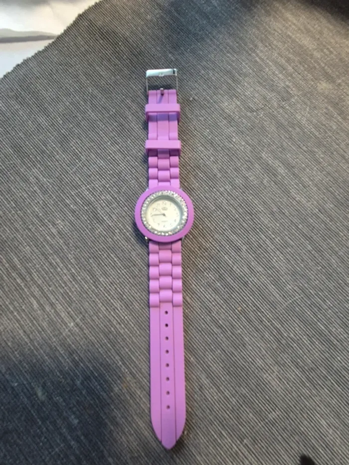 Montre fantaisie - photo numéro 2