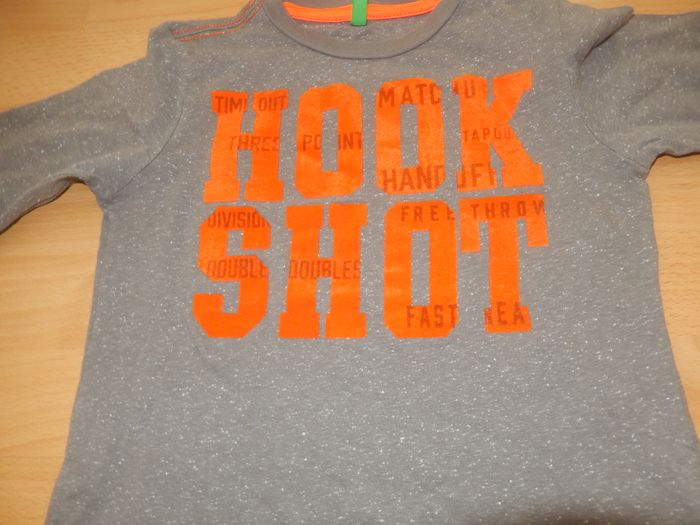 tee shirt benetton 6 7 ans