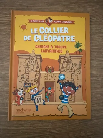 Livre McDo le collier de cleopatre