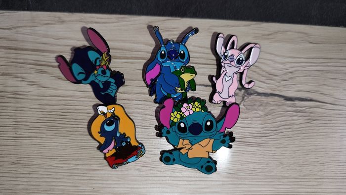 Pins Lilo & Stitch disney angel Badge Goodies