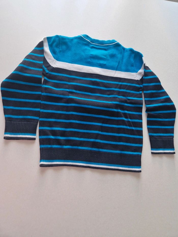 Joli pull fin 5 ans - photo numéro 5