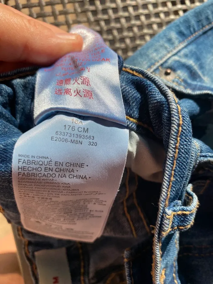 Jean Levis 511 slimTaille s ou 36 ou 16 ans - photo numéro 5
