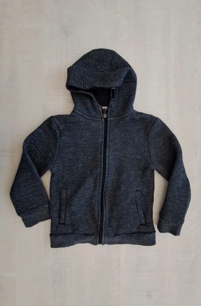 Gilet zippé - capuche - taille 140 cm - Primark - Automne hiver printemps - doublure chaude