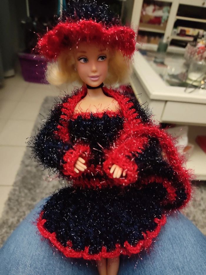 Vêtements pour Barbie 3+1€