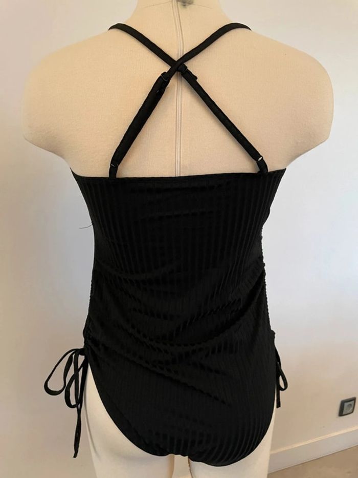 Maillot de bain noir superbe - photo numéro 2