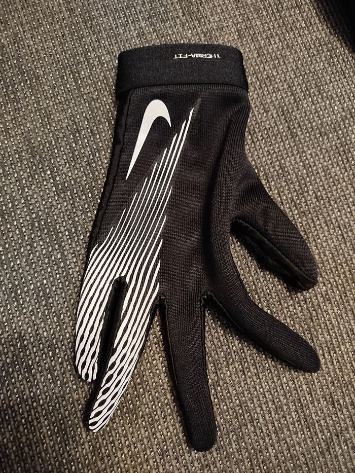 Gant therma fit Nike noir M - photo numéro 2