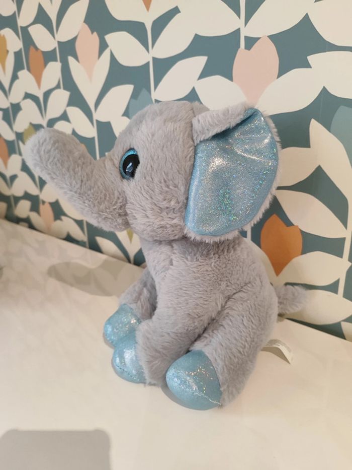 Peluche éléphant