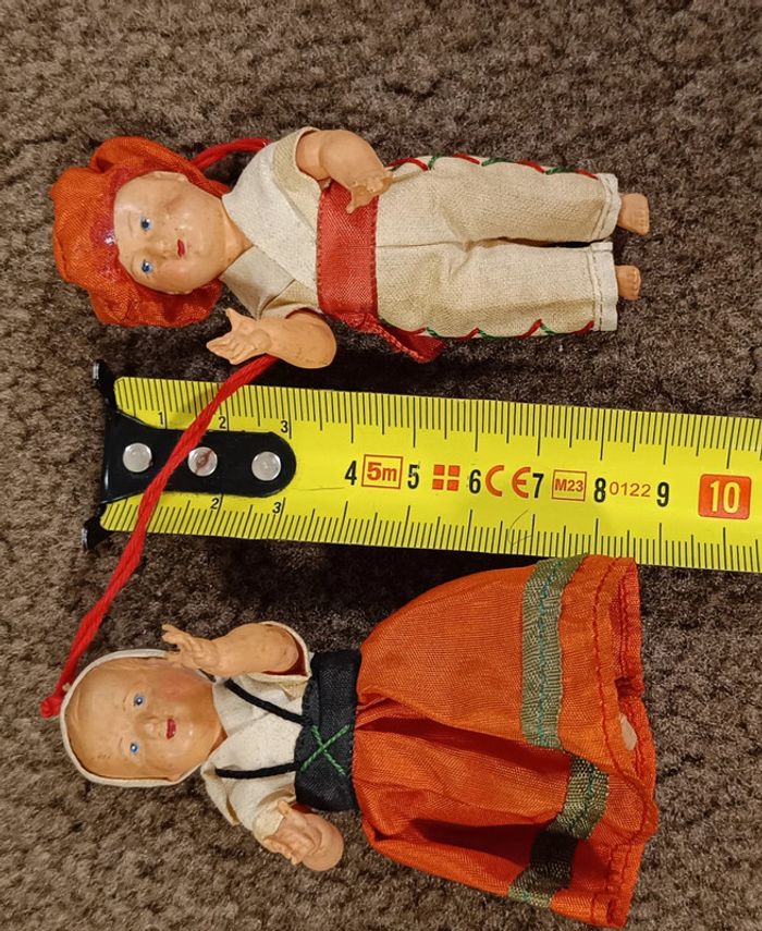 Lot poupée folklorique