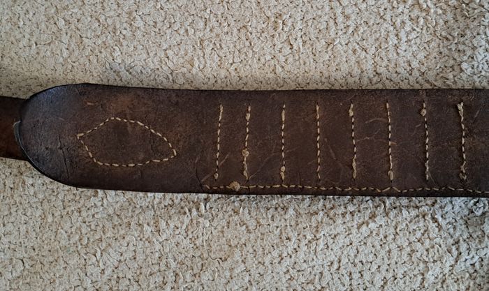Ancienne ceinture cartouchière en cuir - photo numéro 4