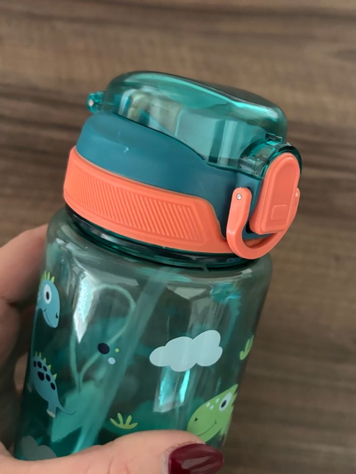 Gourde pour enfant neuve - photo numéro 6