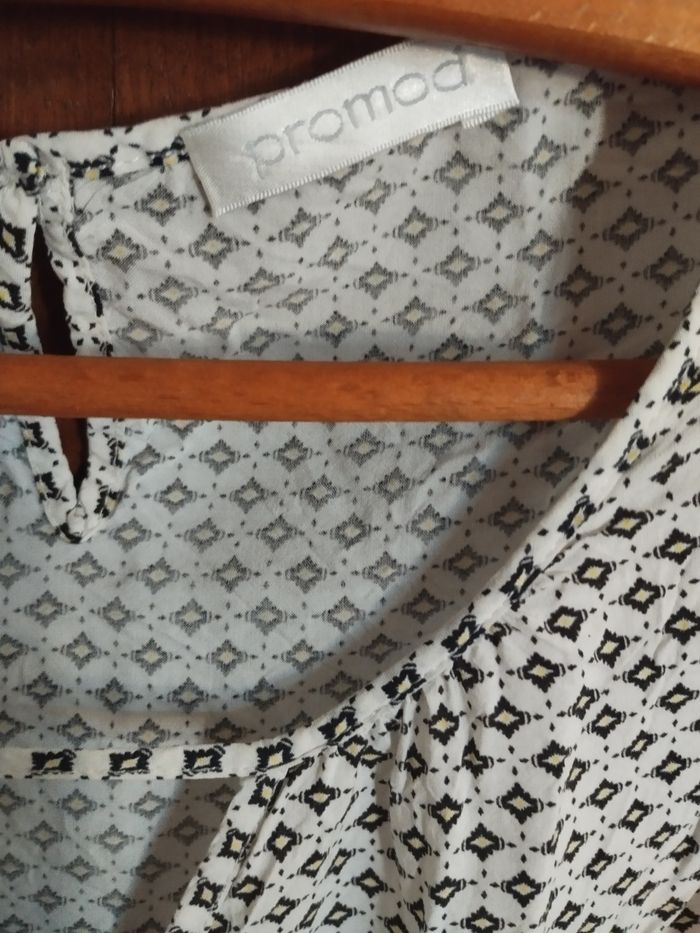 ♢ Blouse - blanche et noir sans manche - Taille 38 - Promod ♢ - photo numéro 2