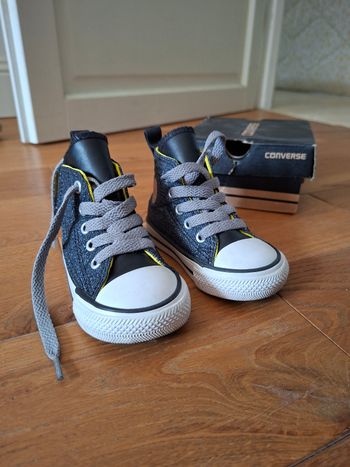 Converse neuve