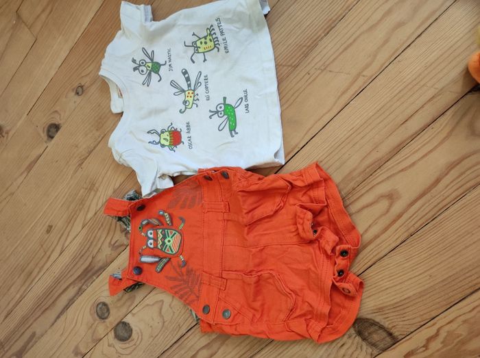 Ensemble salopette short et t-shirt