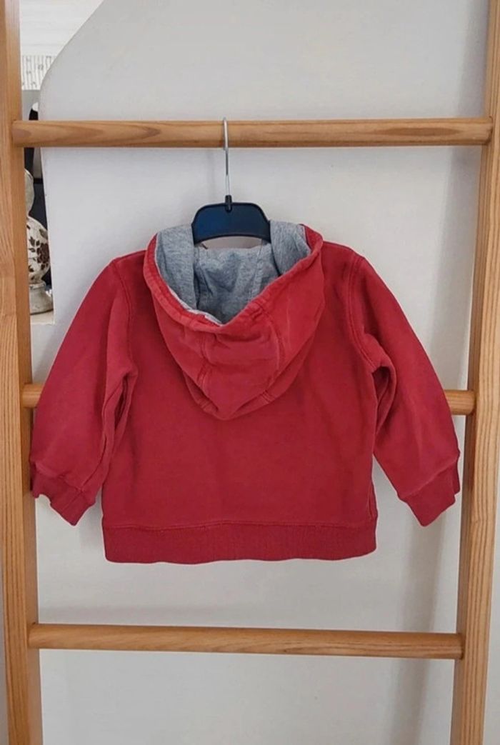 Veste gilet en sweat rouge capuche et fermeture éclair 12/18 mois 81 cm Sergent Major - photo numéro 2