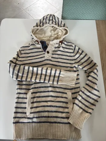 Pull à capuche