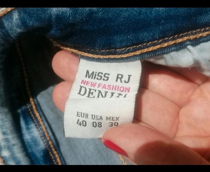 Mini short jeans T 40 🩳 - photo numéro 8