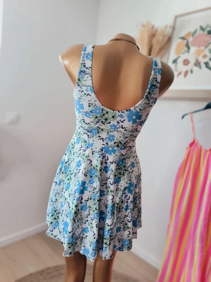🌸 Robe de bain avec shorty intégré - Taille S (36) - NEUVE avec étiquettes ! 🌸 - photo numéro 4