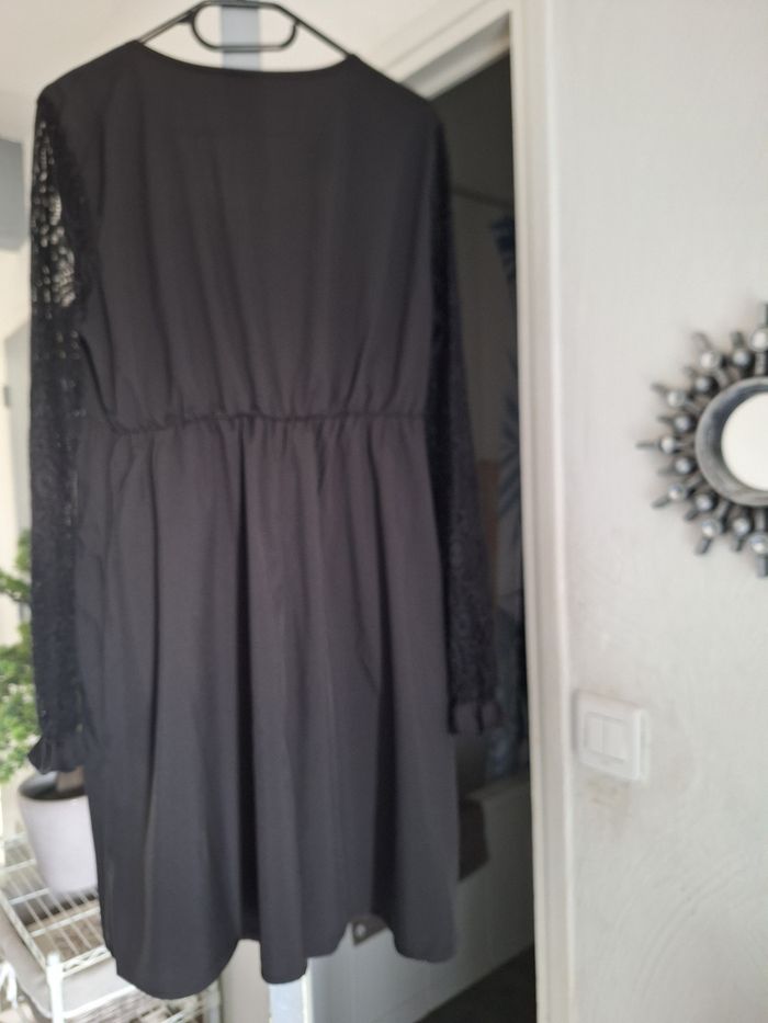 Robe noir - photo numéro 5