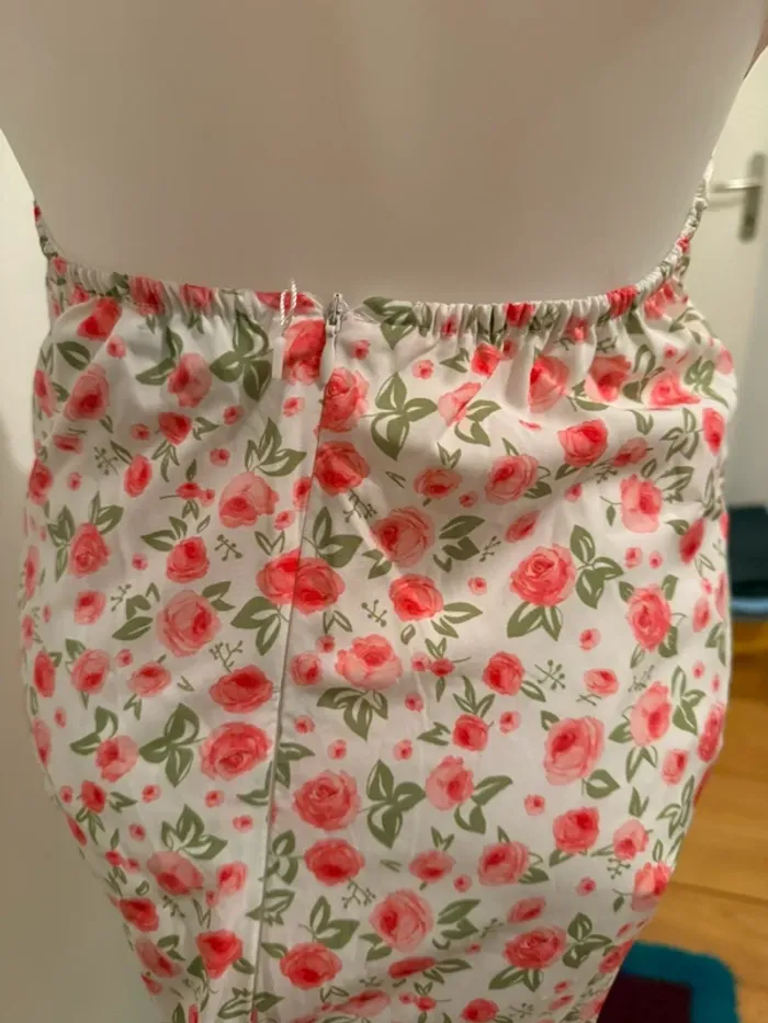 Robe d’été neuve dos nue à fleur taille S yeanzi jun - photo numéro 6