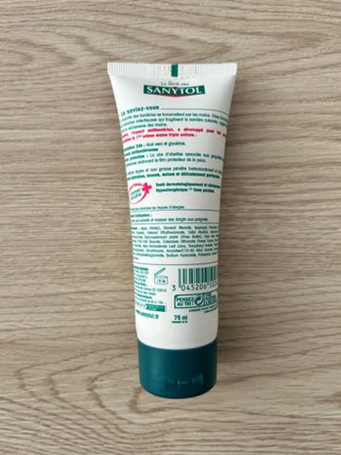 Crème Mains Antibactérienne Hydratante 75 Ml SANYTOL Neuve - photo numéro 2