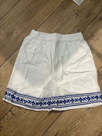 Jupe blanche et bleu 8 ans 