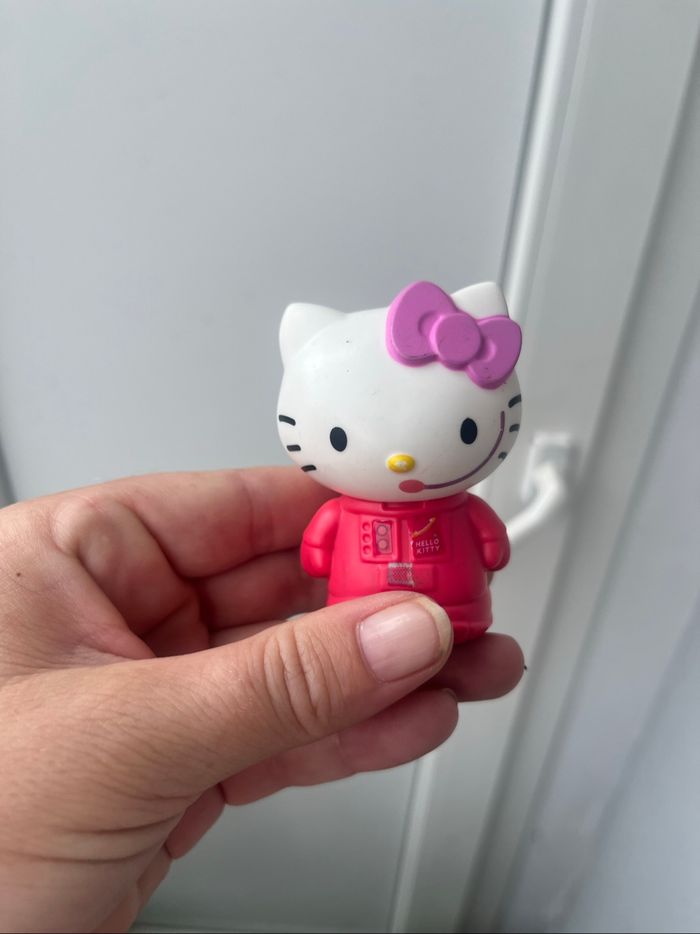 Figurine hello kitty
