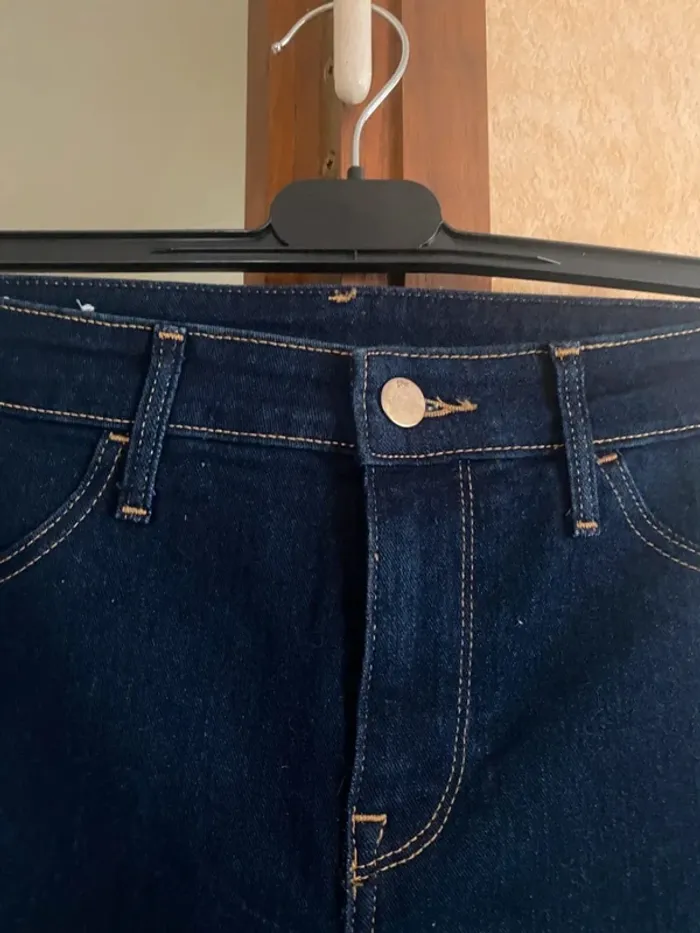 Jean H&M Femme Taille 38 – Neuf, Style Élégant et Confortable - photo numéro 5