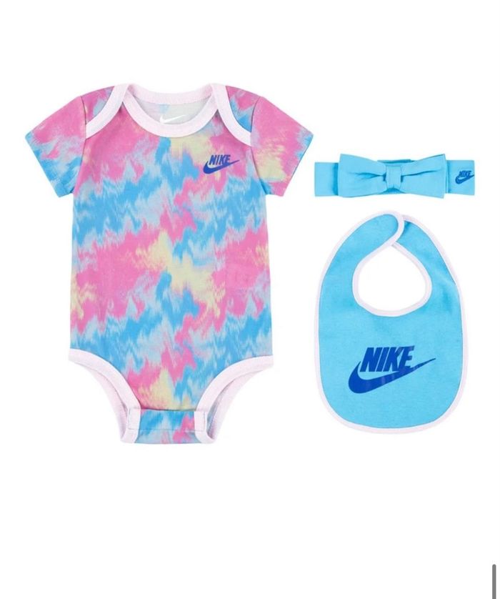 Ensemble 3 pièces Nike - photo numéro 2
