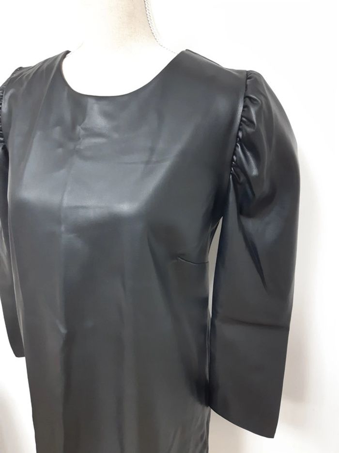 Robe noire en similicuir neuve T36 - photo numéro 3