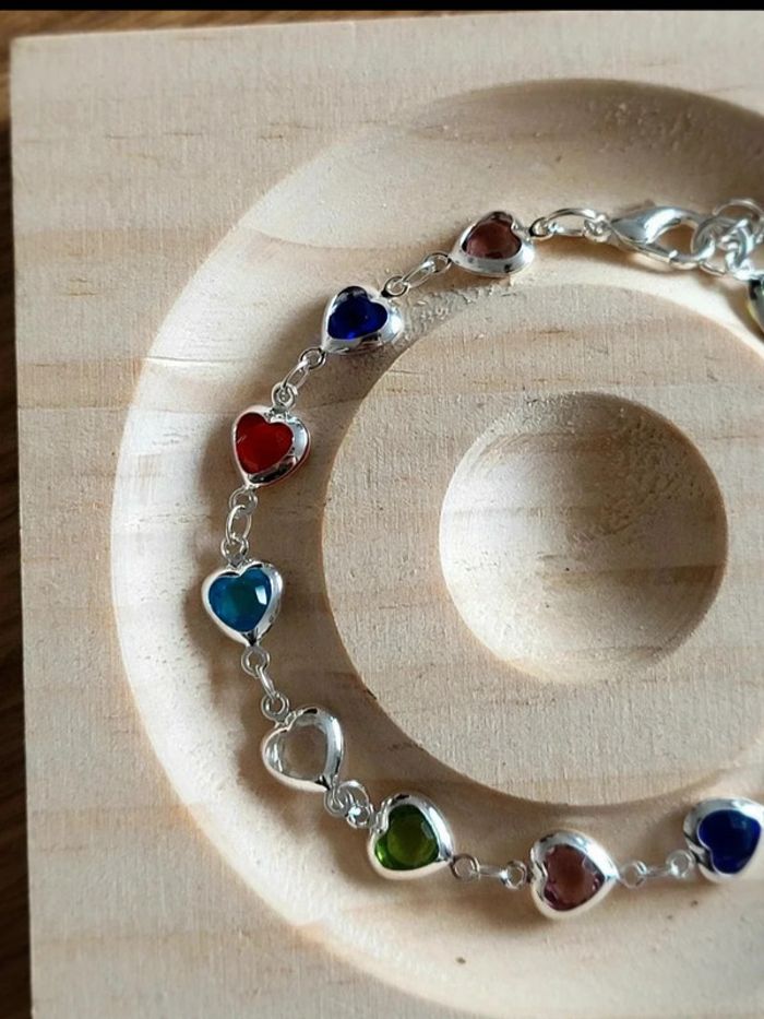 Bracelet cœurs multicolores en strass – chaîne fine argentée réglable – bijou fantaisie femme chic - photo numéro 6