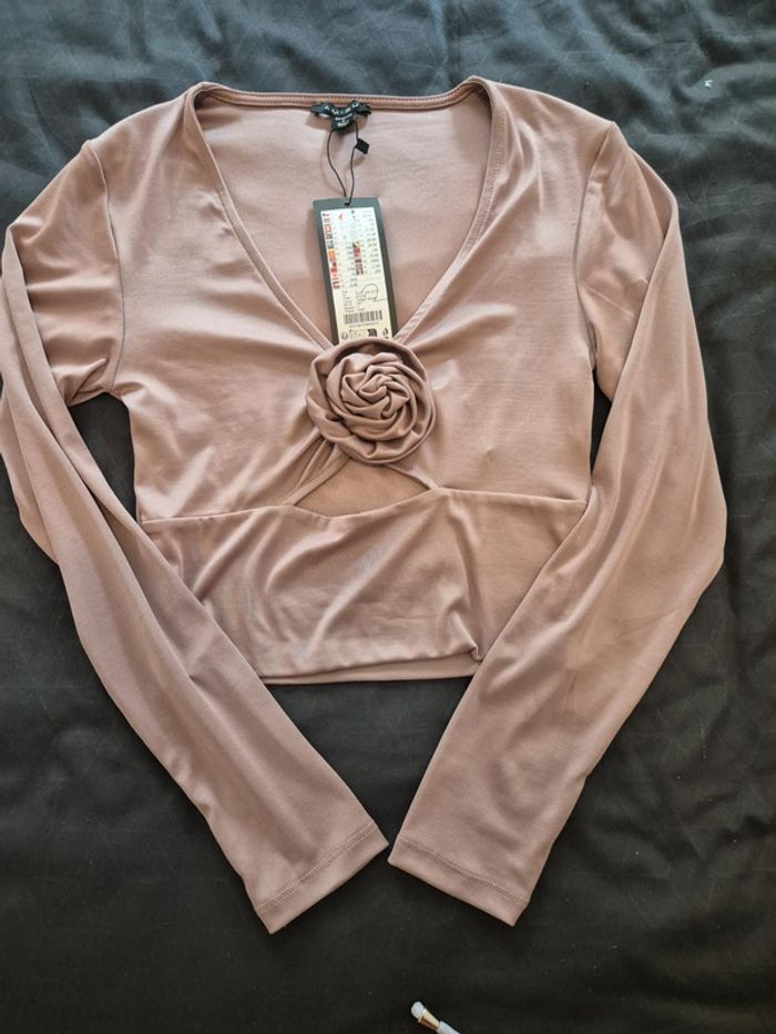 Haut amisu neuf taille L