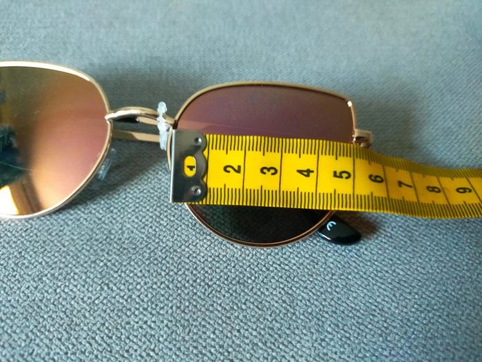 Lunettes de soleil dorées effet miroir – Neuves - photo numéro 7