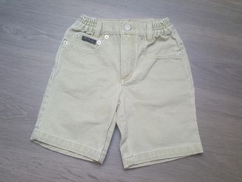 Short en jeans taille 104