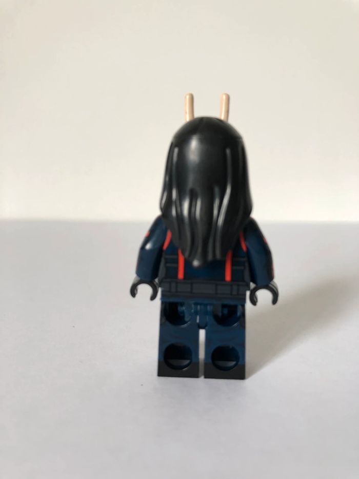 Figurine type lego Mantis. Les gardiens de la galaxie Marvel - photo numéro 3