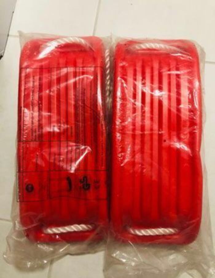 Lot de 2 balançoires enfant rouge NEUVE - photo numéro 5